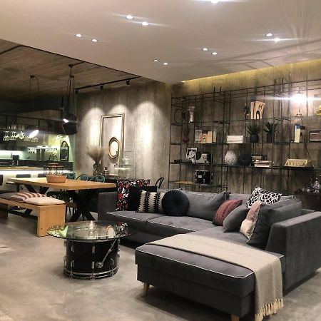 Amazing Semi-Basement Art Apartment Easy Walk To Nafplio Centre מראה חיצוני תמונה