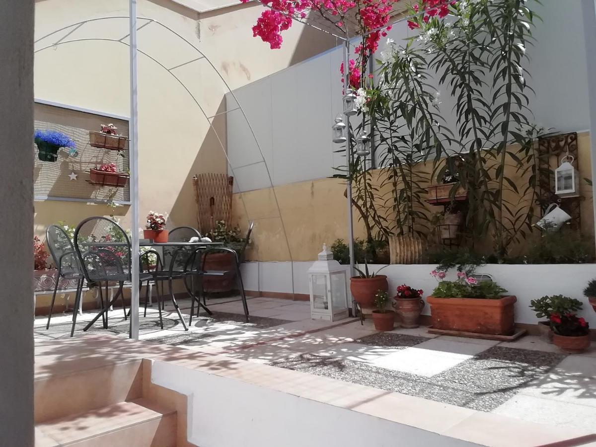 Amazing Semi-Basement Art Apartment Easy Walk To Nafplio Centre מראה חיצוני תמונה