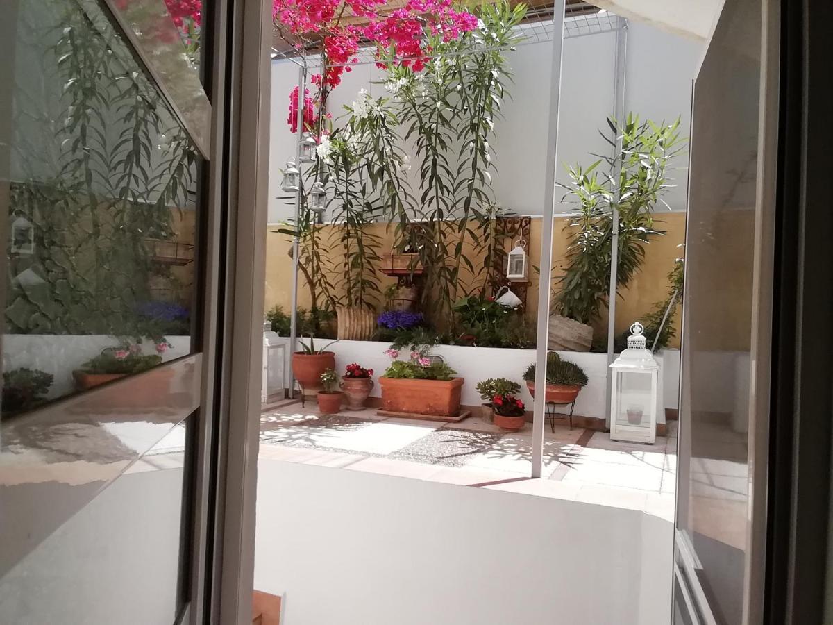 Amazing Semi-Basement Art Apartment Easy Walk To Nafplio Centre מראה חיצוני תמונה